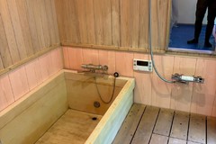 浴室メンテナンス工事～ヒノキ風呂～